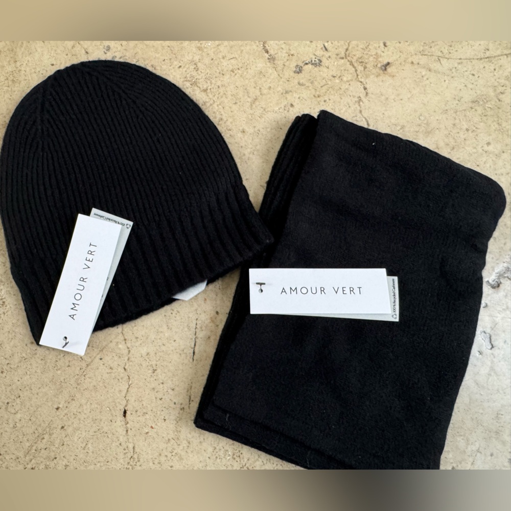 NWT Amour Vert Cashmere Colby Hat & Jolie Scarf, Color Licorice